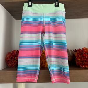 90 Degrees by Reflex Striped Crops